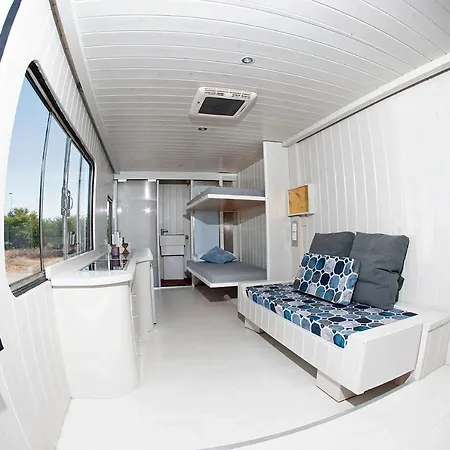 Nomaddicts 拉穆埃拉