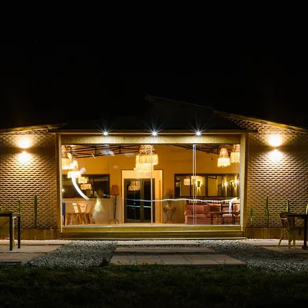 Nomaddicts 拉穆埃拉