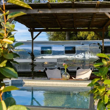 假日公园 Nomaddicts