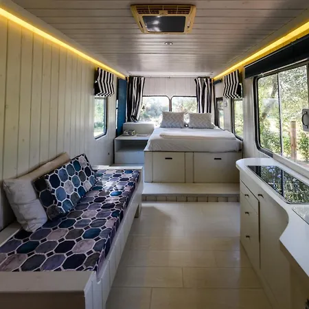 홀리데이파크 Nomaddicts *