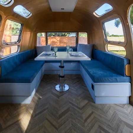 Nomaddicts 假日公园 拉穆埃拉