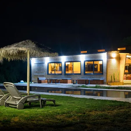 Nomaddicts Holiday park